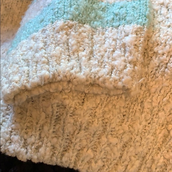 Sweater - Picture 8 of 8